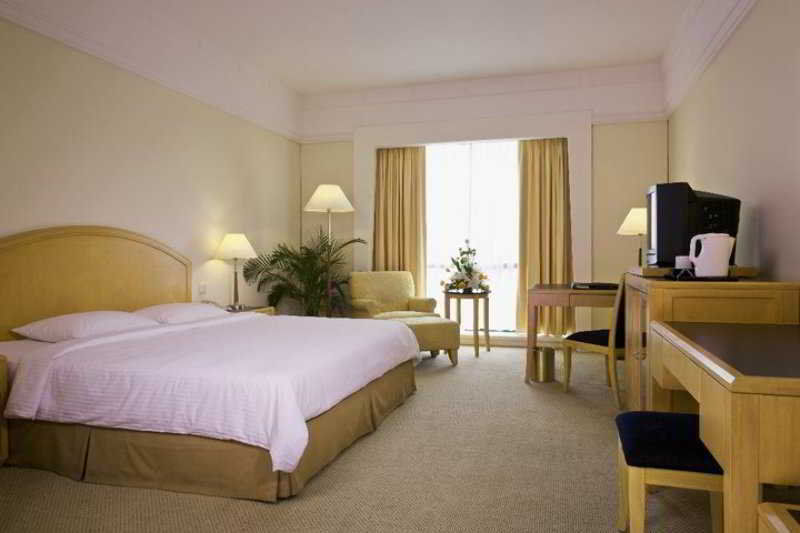 Royale Chulan Seremban Dış mekan fotoğraf A room at the hotel