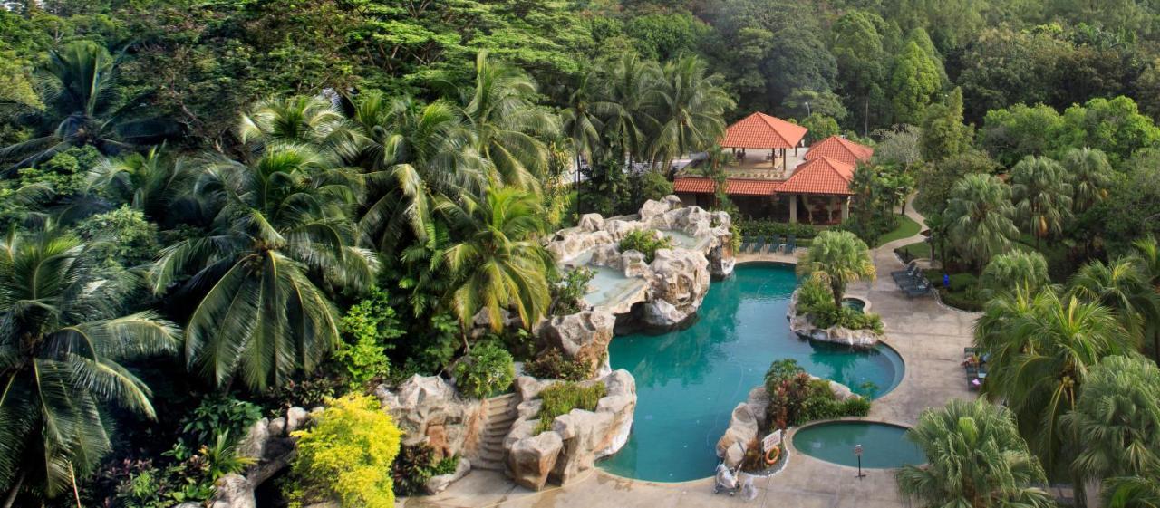 Royale Chulan Seremban Dış mekan fotoğraf The Rock Pool